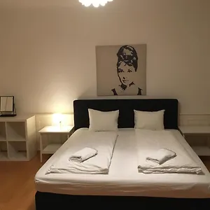 Zuerizimmer Quarto em Acomodações Particulares Zurique