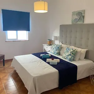 Vivenda Rosa Quarto em Acomodações Particulares Lagos