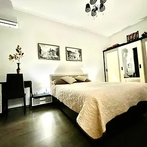  Апартаменты V&o Whitechocolateapt 800 M To Opera Украина