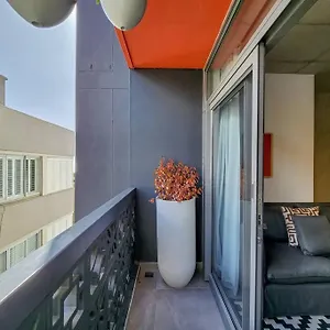 Secure Elegant Near Sea Point Apartment Kapstadt
