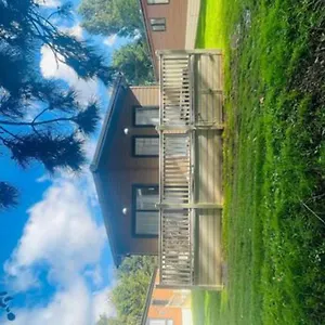https://truemans-lodge-with-hot-tub.yorkshirehotels.net